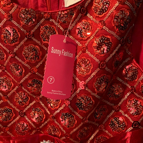 NWT Kids designer red sequins dress - Picture 4 of 4